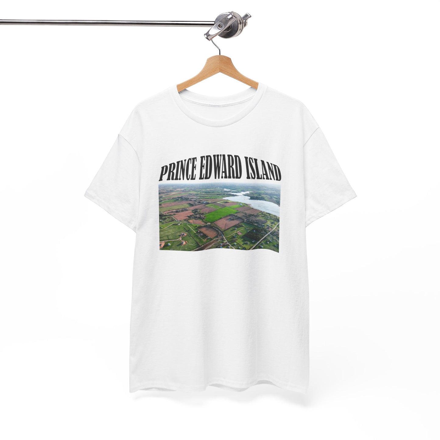 Prince Edward Island / Canada Unisex Heavy Cotton Tee