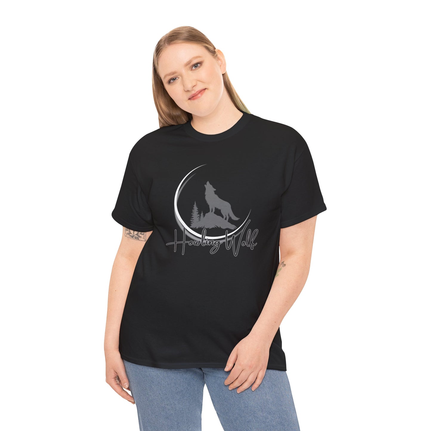 Howling Wolf / Unisex Heavy Cotton Tee