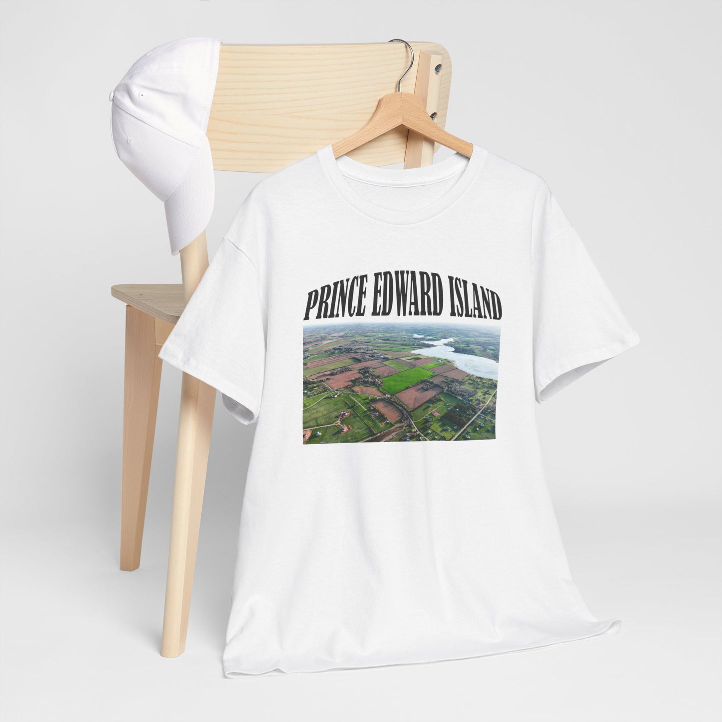 Prince Edward Island / Canada Unisex Heavy Cotton Tee