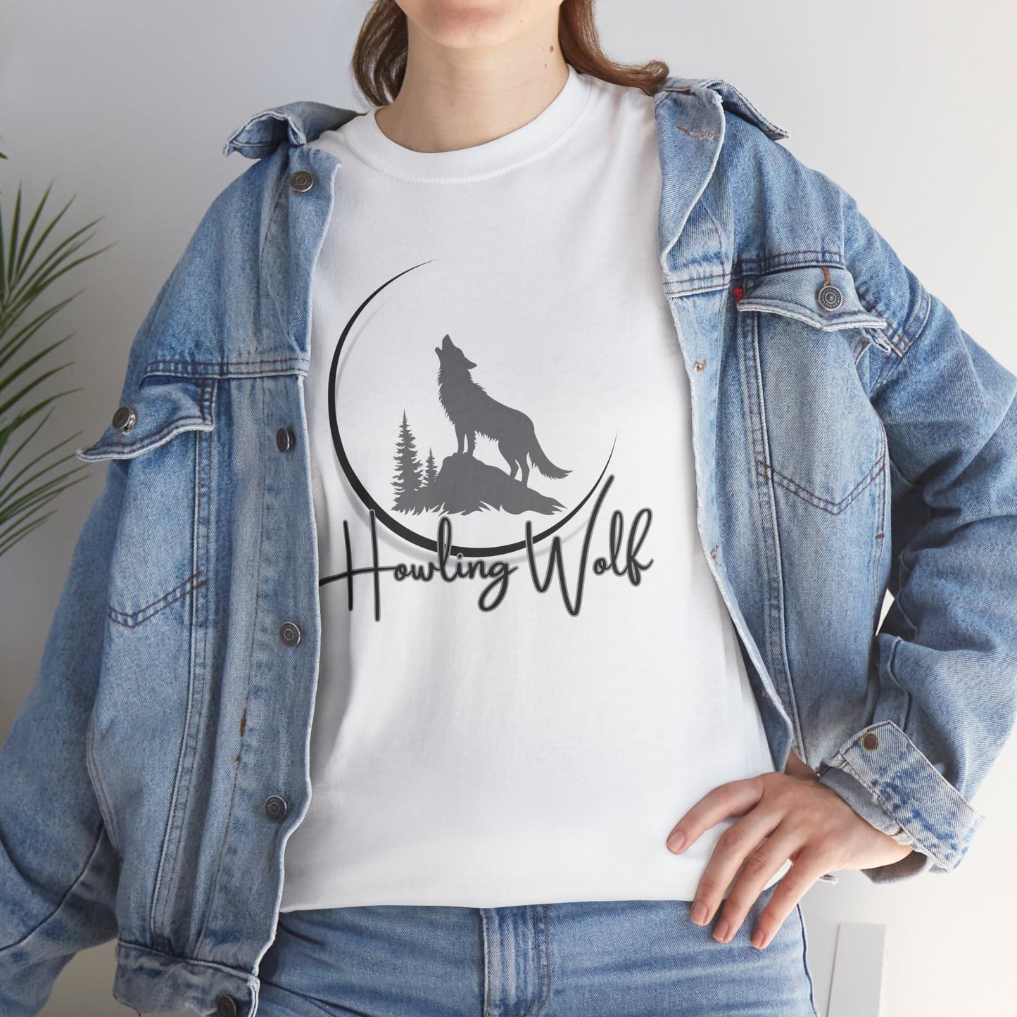 Howling Wolf Unisex Heavy Cotton Tee